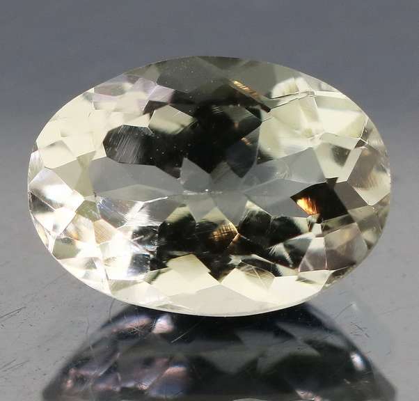 Brilliant 5.79ct platinum green Amethyst