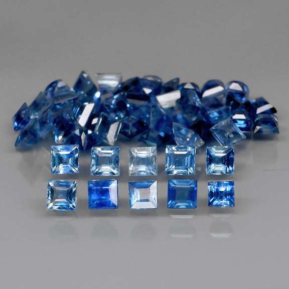 Vivid blue 3.01ct princess cut Sapphire set