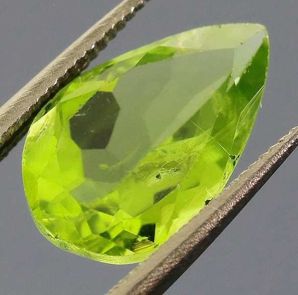 Large 2.50ct Burma green Peridot