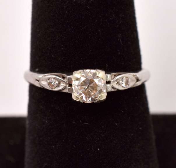Incredible 0.45CTS Diamond Ring in Platinum