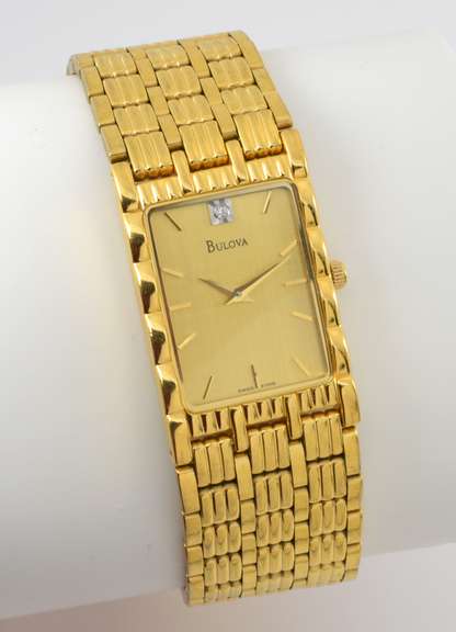 Dressy Vintage Men's Bulova Quartz Watch