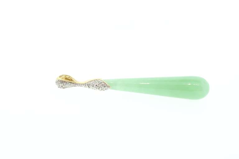 14K GOLD DIAMOND AND JADE PENDANT