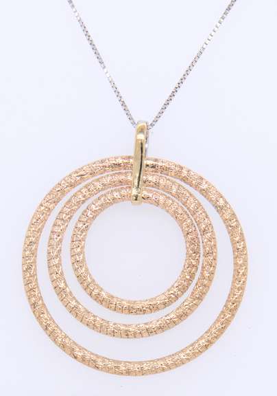 Gorgeous White Gold Two Tone Side Triple Circle Round Pendant on Chain