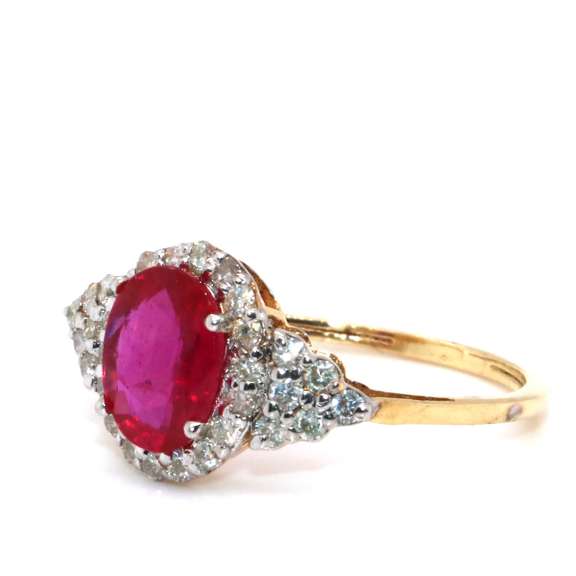 Dazzling Ruby and Diamond 14kt Ring
