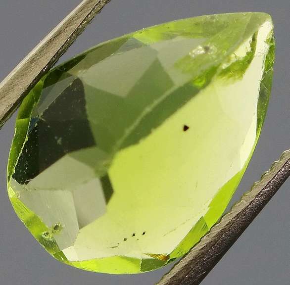 Stunning 2.43ct Burma green Peridot