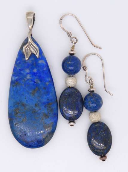 Vintage Sterling Silver Lapis Pendant with Lapis Dangle Earrings