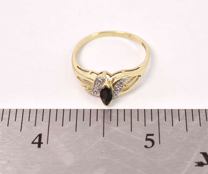 Dainty Black Gemstone Ring in Yellow Gold