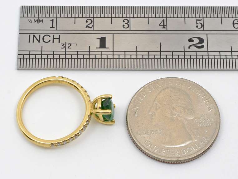 Classy Emerald & Diamond Ring in 14K YG