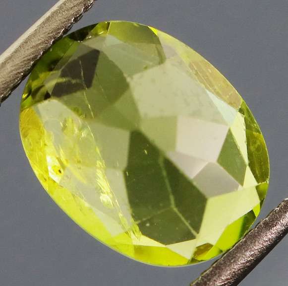 Large 1.82ct Burma green Peridot