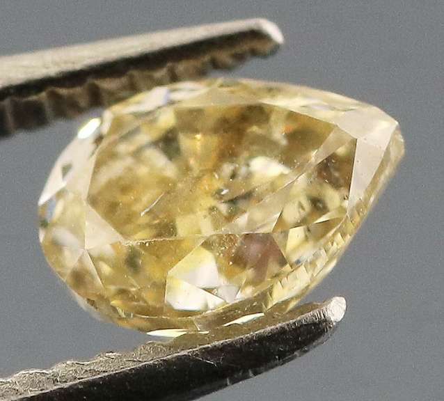 Sparkle factory! .29ct golden Diamond