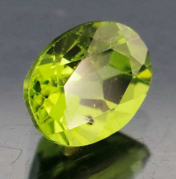 Great 2.46ct Burma green Peridot
