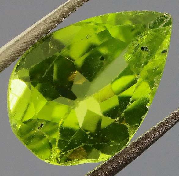 Stunning 2.43ct Burma green Peridot