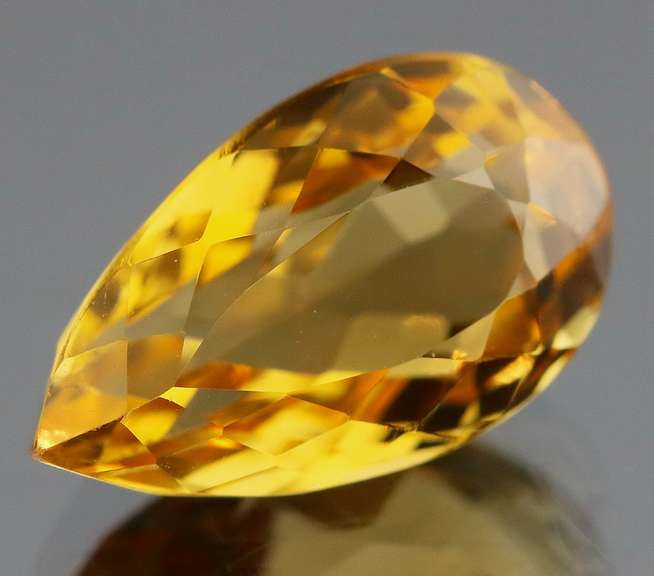 Ravishing 9.33ct golden Citrine
