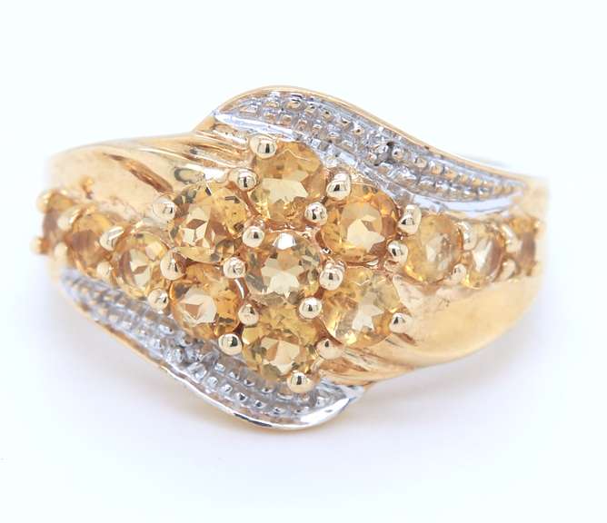 Pretty Citrine Cluster & Diamond Accent Ring