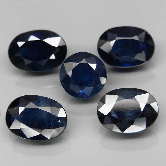 Rich blue 4.25ct mixed cut Sapphire set