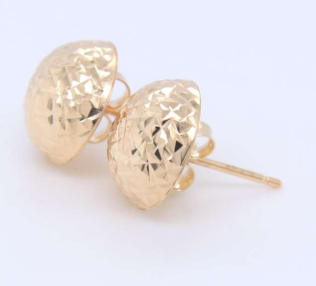 Stunning Yellow Gold Diamond Cut Bottom Earrings