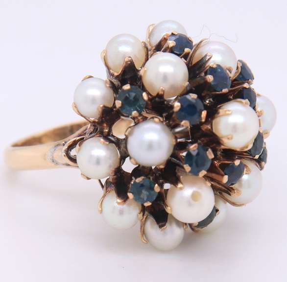 Vintage Yellow Gold Blue Sapphire and Pearl Cluster Ring