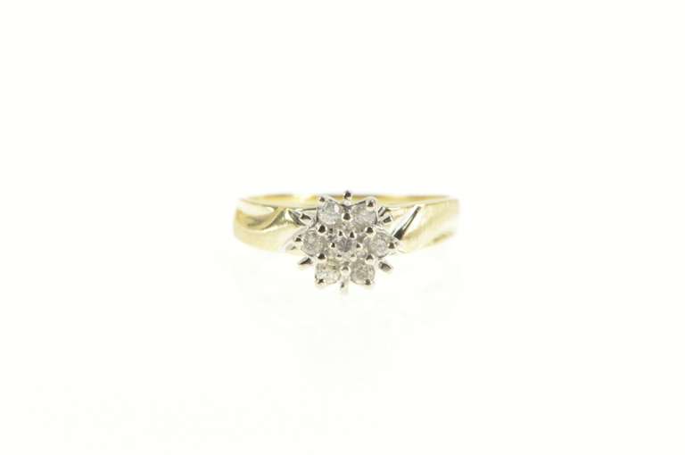 10K Yellow Gold 0.21 Ctw Round Diamond Cluster Engagement Ring