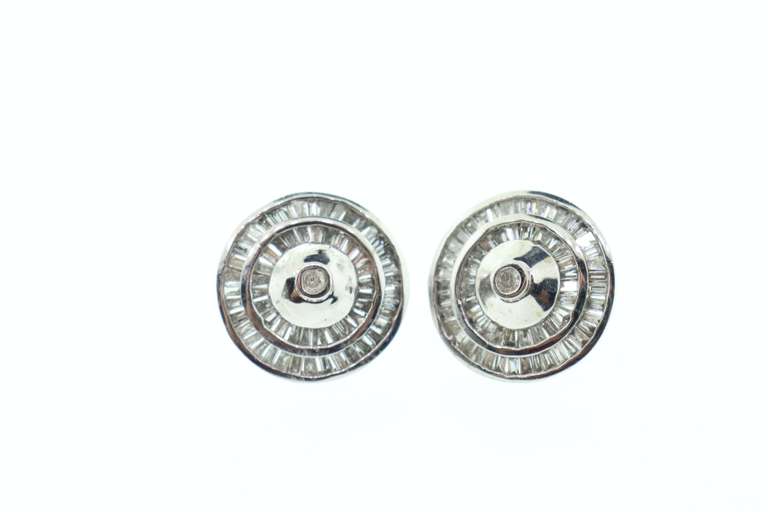 14K WHITE GOLD AND DIAMOND STUD EARRINGS