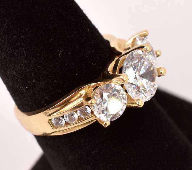 Gorgeous Three Stone CZ Ring in 14K Yellow Gold