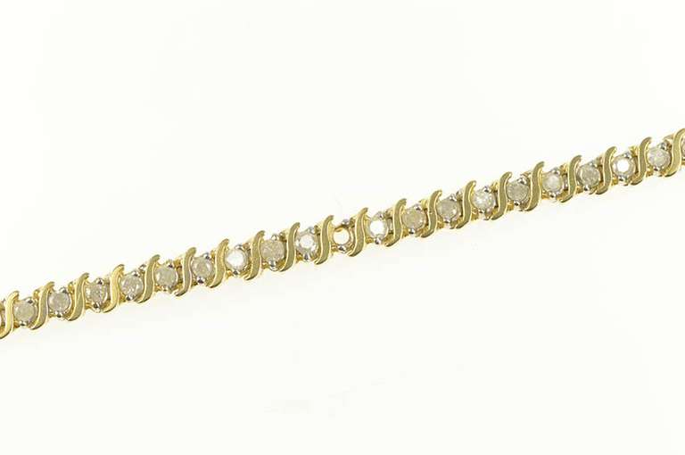 14K Yellow Gold 1.50 Ctw Diamond Wavy Link Classic Tennis Bracelet