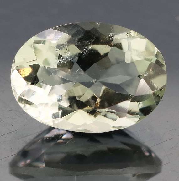Stunning 5.22ct platinum green Amethyst