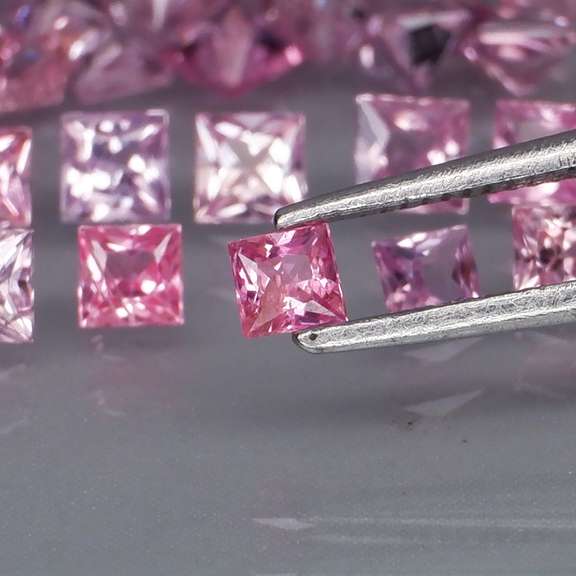 Rare UNHEATED 3.88ct pink Sapphire set