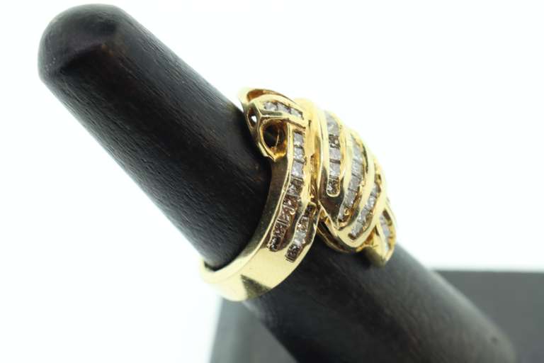 LADIES 2.50 CARAT PRINCESS CUT DIAMOND RING, 14K GOLD