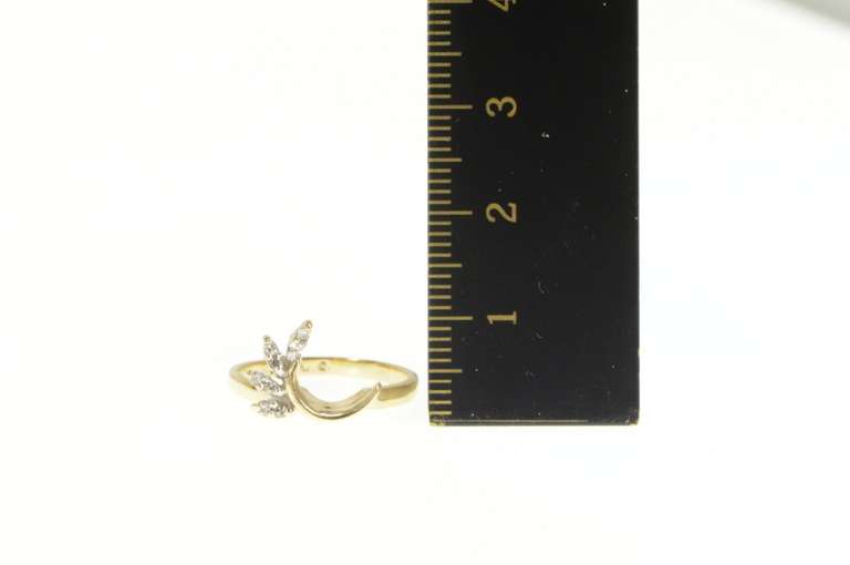 14K Yellow Gold Retro Diamond Floral Curved Wedding Band Ring