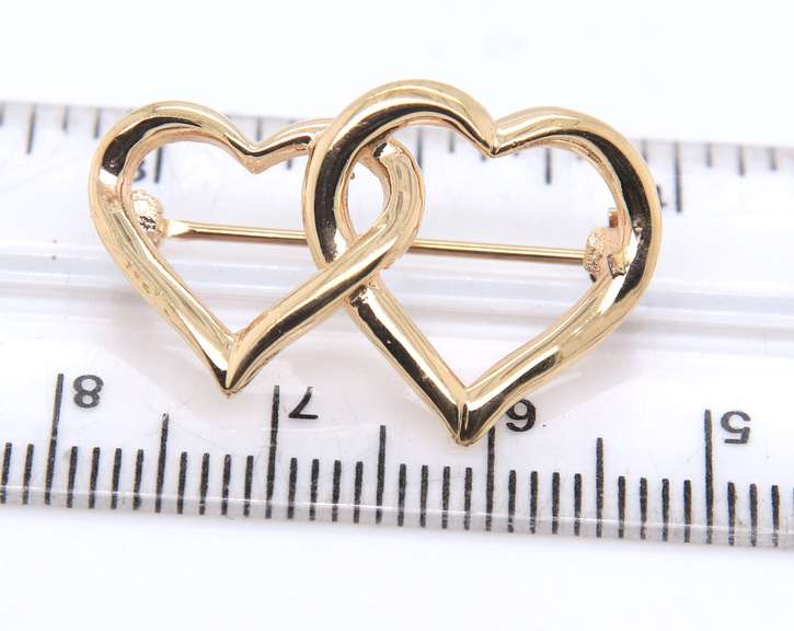 Beautiful Yellow Gold Double Heart Shaped Brooch