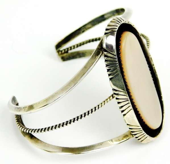 Navajo RT Sterling & Pink Mother of Pearl Cuff