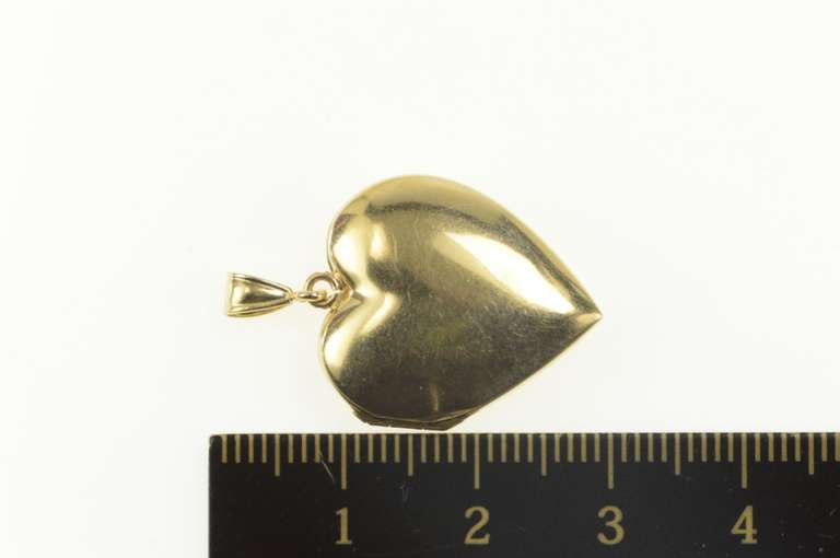 10K Yellow Gold Retro Puffy Heart Forget Me Not Locket Photo Pendant