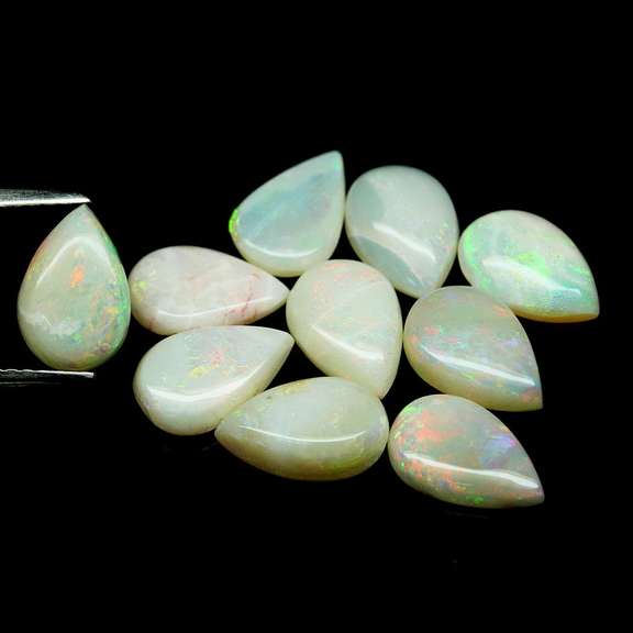 Beautiful 7.59ct unheated Ethiopian opal set