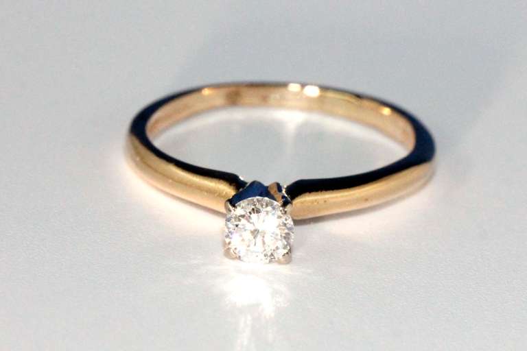 Brilliant Diamond Solitare in 14k
