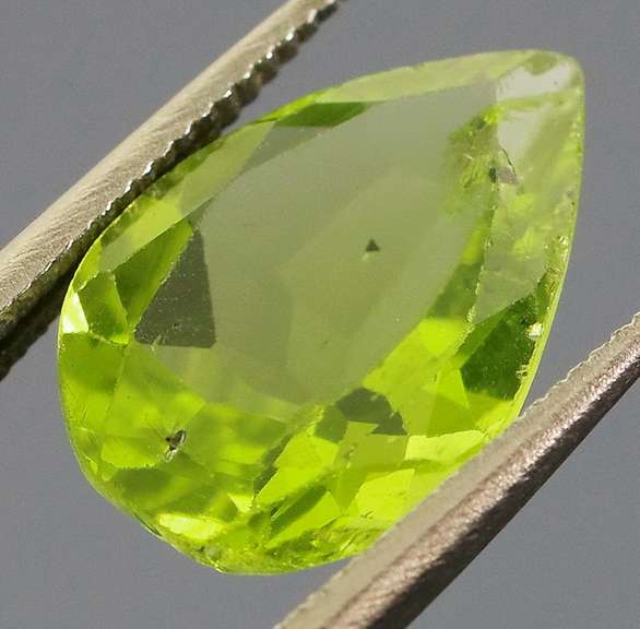 Stunning 2.43ct Burma green Peridot