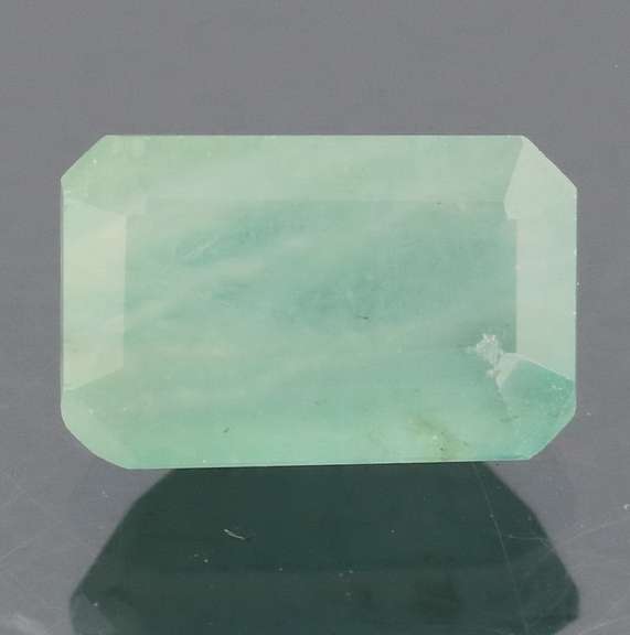 Vivid! 3.17ct unheated Zambian Emerald
