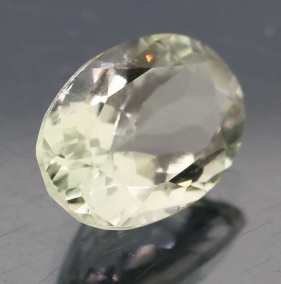 Stunning 5.22ct platinum green Amethyst