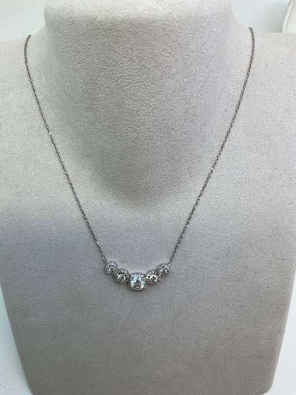 14K WHITE GOLD AND DIAMOND NECKLACE