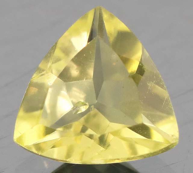 Ravishing 2.99ct trillian cut Citrine