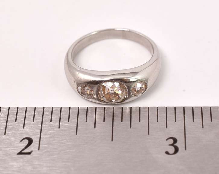 Classy Approx. 0.55CTS  Diamond Ring in Platinum