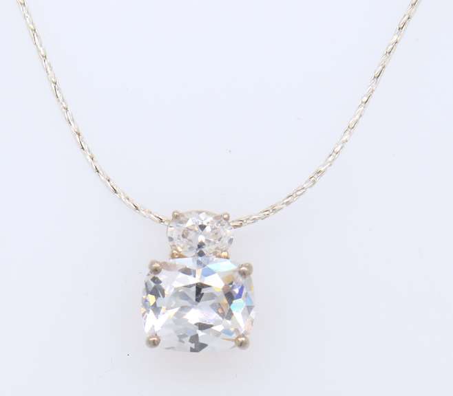 925 Sterling Silver Cubic Zirconia Pendant on Italian Chain Necklace