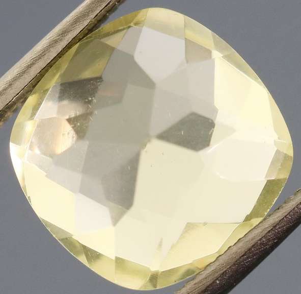 Amazing 3.78ct cushion cut golden yellow Citrine