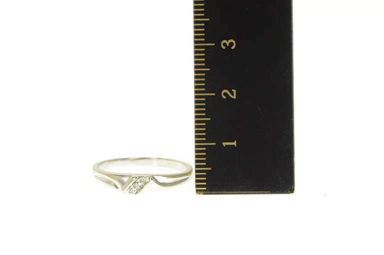 14K White Gold Classic Diamond Simple Wedding Band Ring