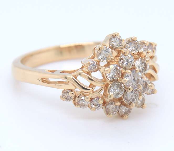 Brilliant Yellow Gold Champagne Diamond Flower Cluster Ring