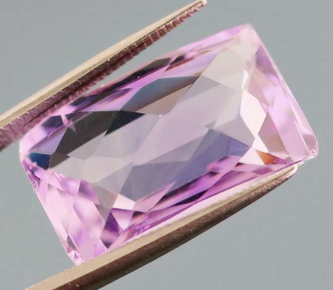 Impressive 9.79ct checker top real Amethyst