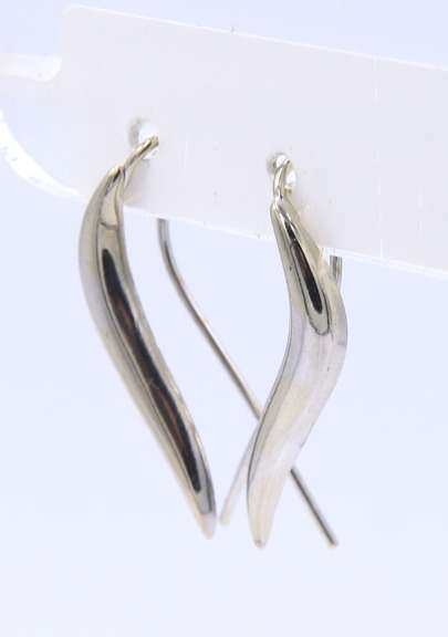 Beautiful White Gold Earrings Climbers