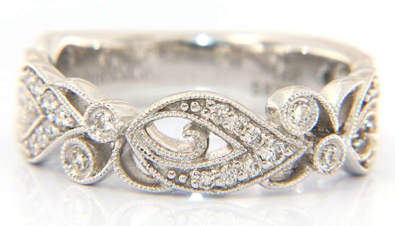 Gabriel & Co Diamond Milgrain Floral Band