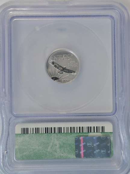 Near Flawless 2001 pure Platinum $10 Eagle. ICG MS69