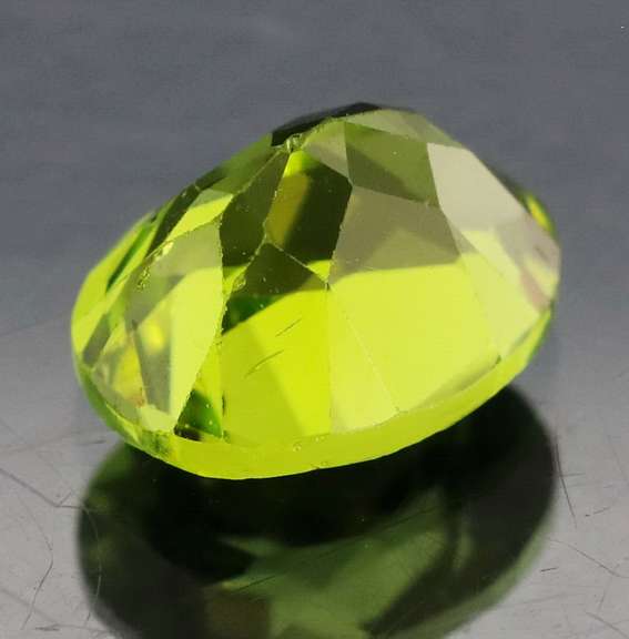 Great 2.46ct Burma green Peridot