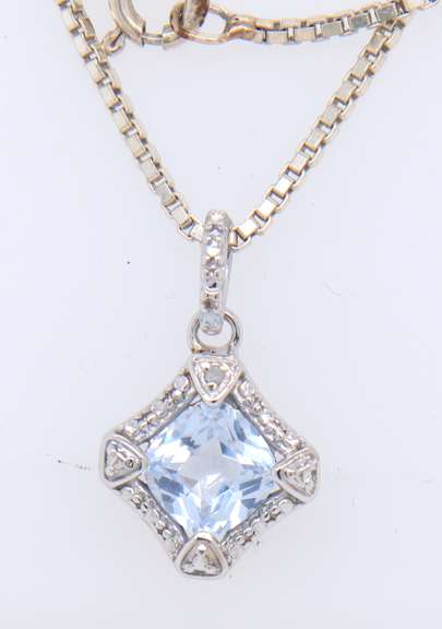 Vintage Sterling Silver Cubic Zirconia Pendant on Italian Box Chain